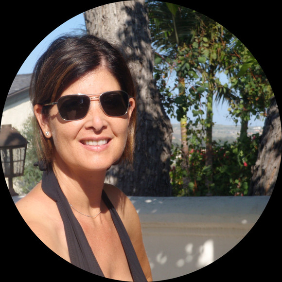 Profile Picture of Deanna Reposa (@djreposa) on Poshmark