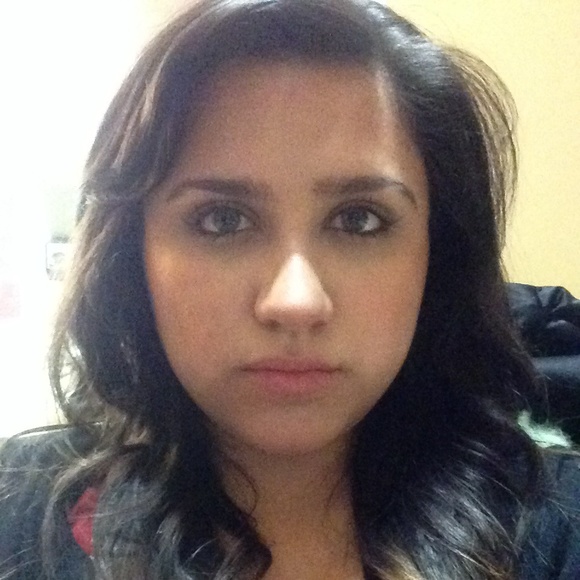 Profile Picture of Daniela Trujillo (@dany_17) on Poshmark