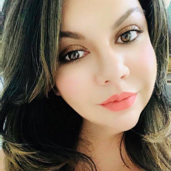 Brandy Bouisekran - Poshmark Profile Picture of Brandy Bouisekran (@bibarrab) on Poshmark