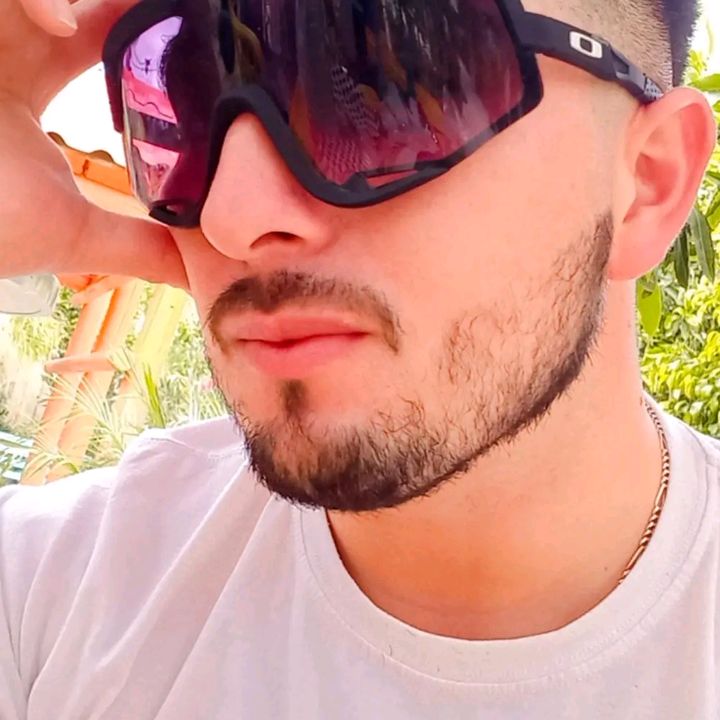 Profile Picture of el jason 😈 (@jason.enrique) on Tiktok