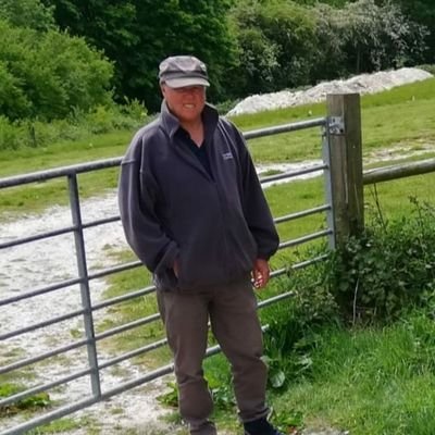 Profile Picture of Dennis Benson (@Revelation3v16) on Twitter