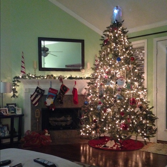 Laura Bazemore - Poshmark Profile Picture of Laura Bazemore (@bulletchick96) on Poshmark