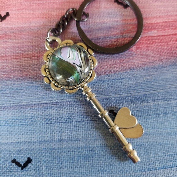 Profile Picture of Pam Sessler (@psessler) on Poshmark