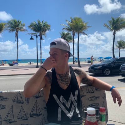 Profile Picture of Max Lyons (@MaxLyons15) on Twitter