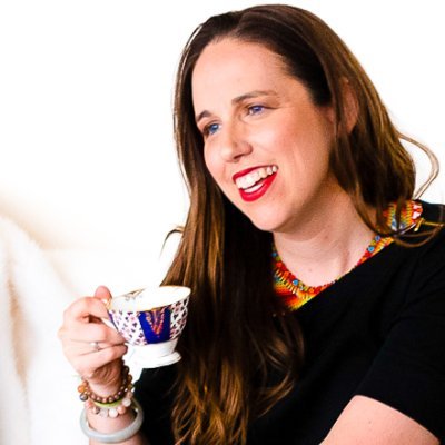 Profile Picture of Emily Craven (@CravenStories) on Twitter