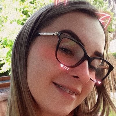 Profile Picture of Fernanda (@Fe_kolodzey) on Twitter