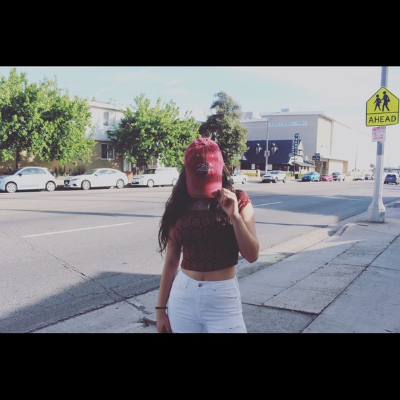 Sabrina Bohbot - Poshmark Profile Picture of Sabrina Bohbot (@sabrinabohbot) on Poshmark