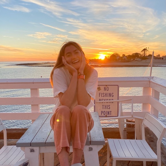 Profile Picture of Haley Hoidal (@haleyhoidal) on Poshmark
