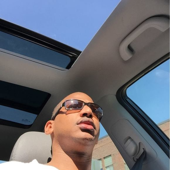 Profile Picture of Waldo Ramirez (@diggy81) on Poshmark
