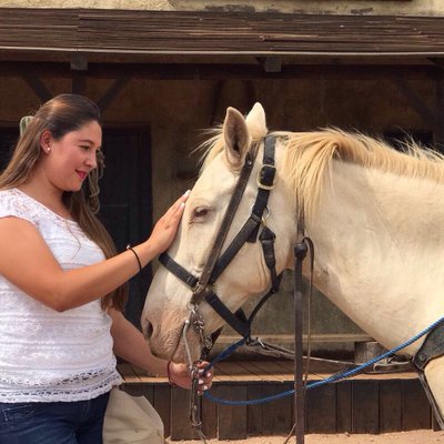 Profile Picture of Astrid Rodriguez (@AstridRa9) on Twitter