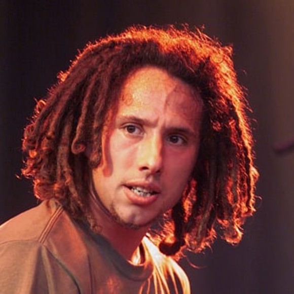 Profile Picture of Jimmy Easton (@elziggo) on Poshmark