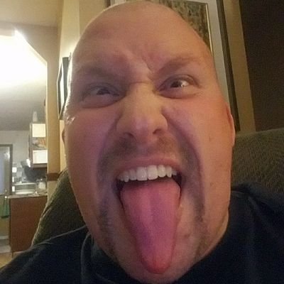 Profile Picture of Robert Rainbolt (@BigTimeTaco) on Twitter