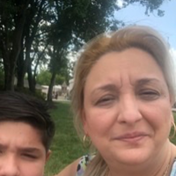 Profile Picture of Gina Kastello (@gkastello) on Poshmark