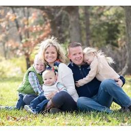 Profile Picture of Melissa Andersen (@reed2andersen) on Twitter