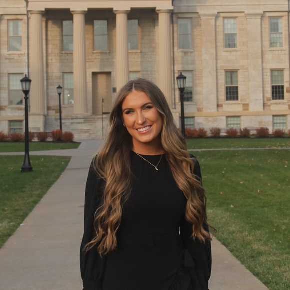 Profile Picture of Audrey Cunningham (@audreycunnin449) on Poshmark