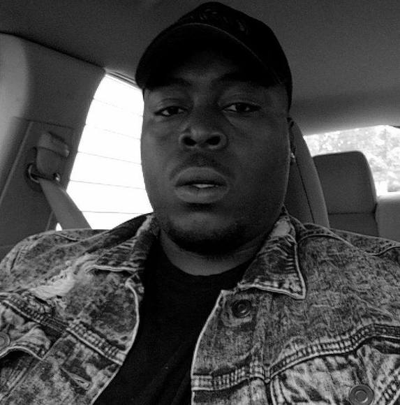 Profile Picture of Cecil Davis (@smittybankz) on Poshmark