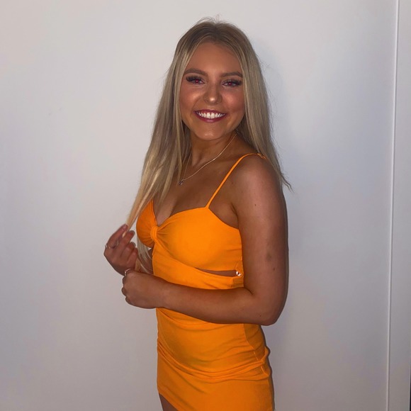 Profile Picture of Piper Bartkus (@piperbartkus) on Poshmark