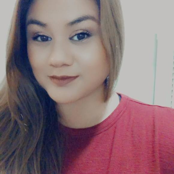 Profile Picture of Marlene Arcos (@marlearc2) on Poshmark