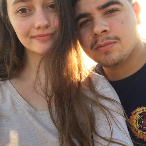 Profile Picture of Cesar Acevedo (@cesaracejr) on Poshmark