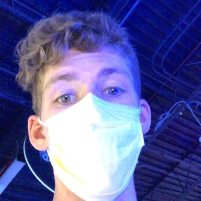 Profile Picture of Andrew Hollinger (@AndrewH92269014) on Twitter