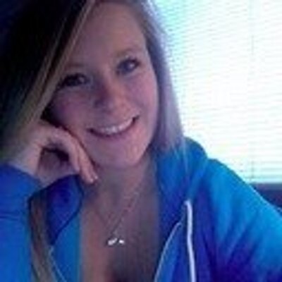 Profile Picture of Julianna Bates (@JuliannaBates) on Twitter