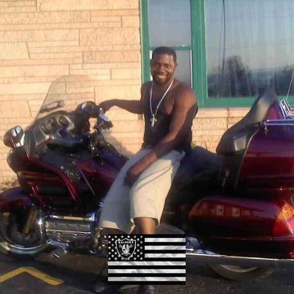 Profile Picture of Casey Causey (@caseycausey) on Poshmark