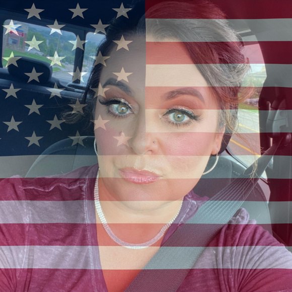 Profile Picture of Jodi Williamson calloway (@jodicalloway) on Poshmark