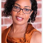 Profile Picture of Stephanie Moore (@savvyselflovesistah) on Instagram