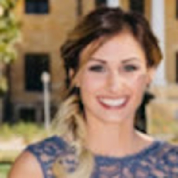 Profile Picture of Samantha Hardwick (@sam22hardwick) on Poshmark