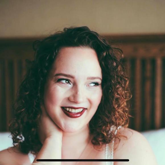 Profile Picture of Sophia Horwich (@shorwich1993) on Poshmark