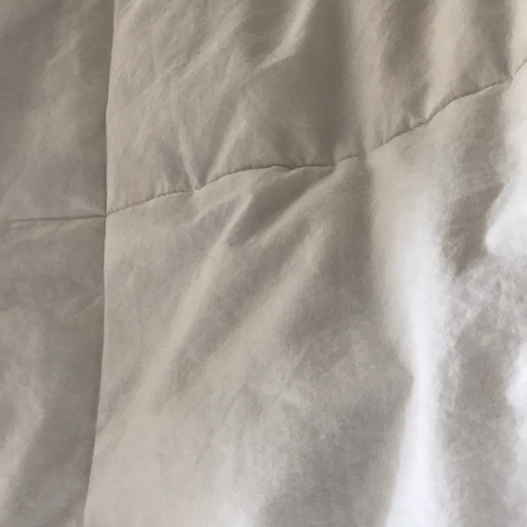 Profile Picture of Ingrid Alvarez (@ingrid2500) on Poshmark