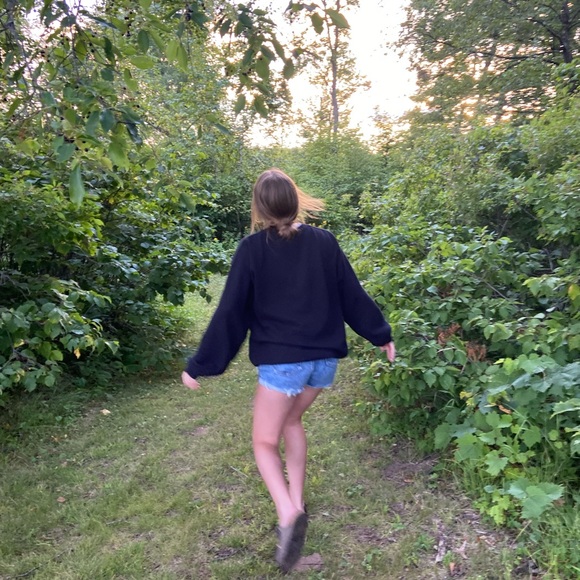 Profile Picture of Reese Grindell (@grindellreese) on Poshmark