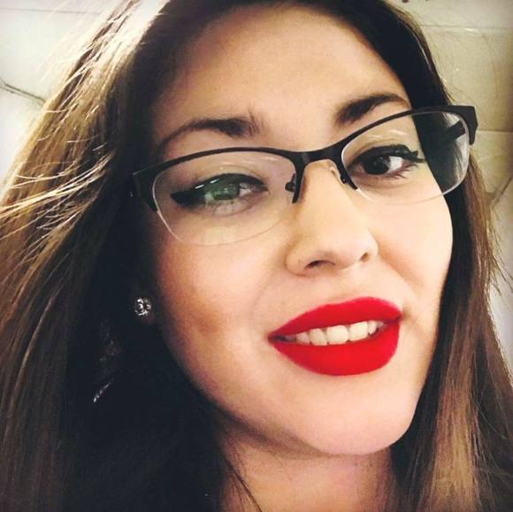 Profile Picture of Crystal Celis (@crystal_celis) on Poshmark