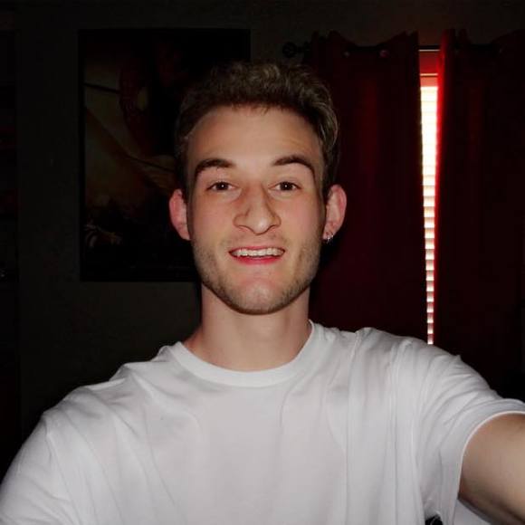 Profile Picture of Brandon Ocmand (@brandonocmand) on Poshmark