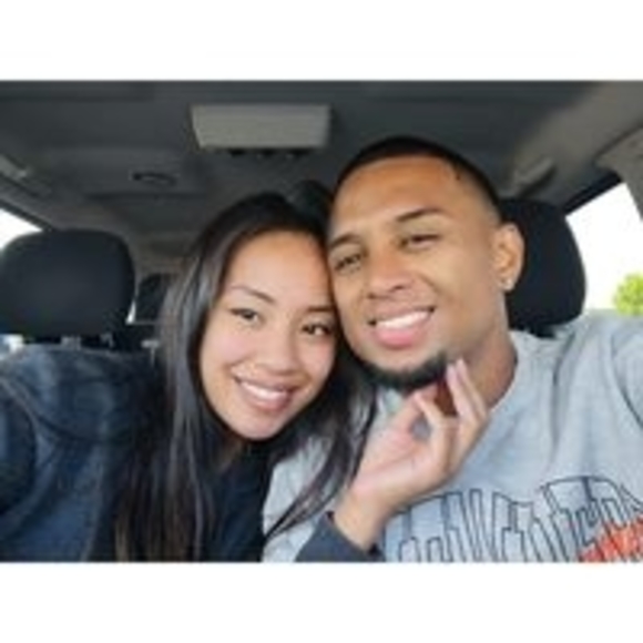 Profile Picture of Agnes Joshua (@agnesjoshua) on Poshmark