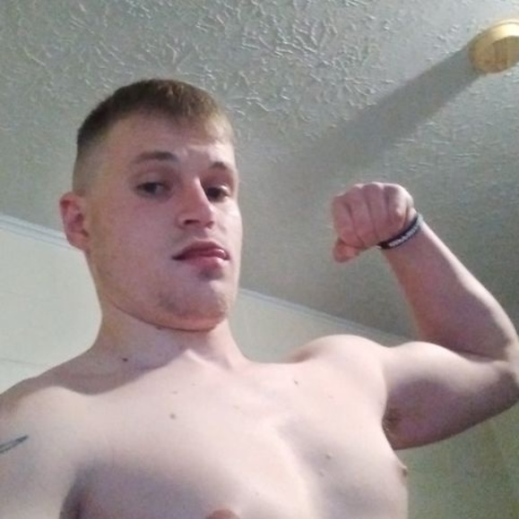 Profile Picture of Austin Ray (@austinray792) on Poshmark