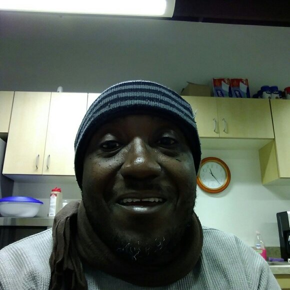 Profile Picture of Edward Duncan (@edwardduncan807) on Poshmark