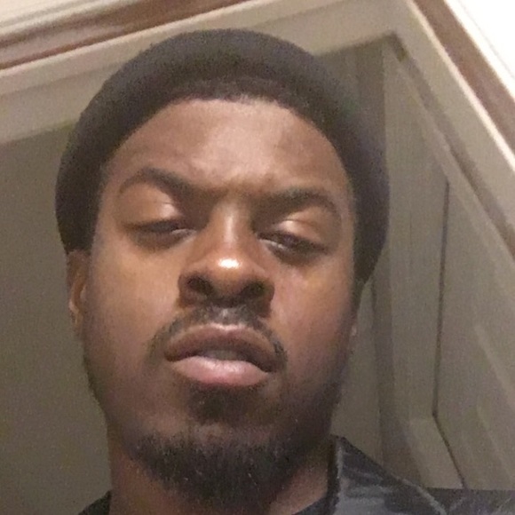 Profile Picture of Brian Taylor (@tayb1997) on Poshmark