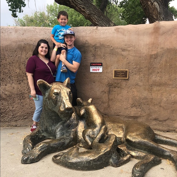 Profile Picture of Trisha Negus (@trishaanegus) on Poshmark