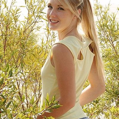 Profile Picture of Hailey Collier (@berneicecole374) on Twitter