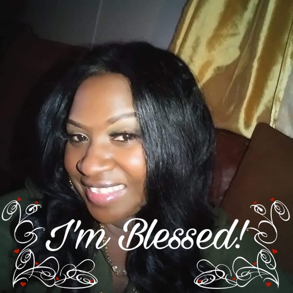 Profile Picture of Latasha Scarbrough (@tashascar) on Poshmark