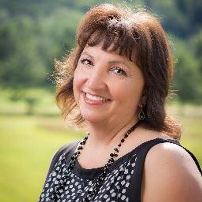 Profile Picture of Melissa Tinker (@moetink) on Twitter
