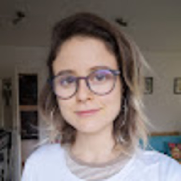 Profile Picture of Lucía Román canivell (@luciarcma) on Poshmark