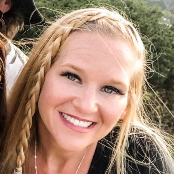 Profile Picture of Carrie Decort (@decort) on Poshmark