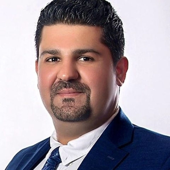 Profile Picture of Ali Ghezavati (@alighezavati) on Poshmark