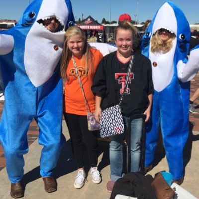 Profile Picture of Allie Powers (@_alexandra_42) on Twitter