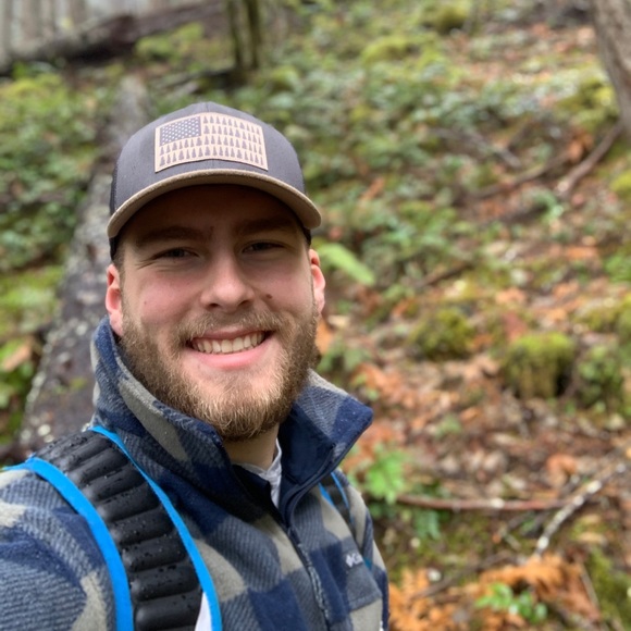 Profile Picture of Maxwell Moore (@maximus7226) on Poshmark