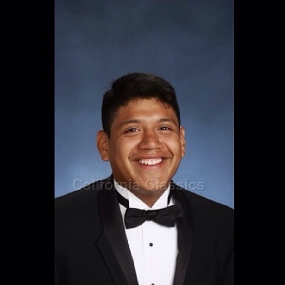 Profile Picture of Kennedy Alvarez (@kenalv12) on Poshmark