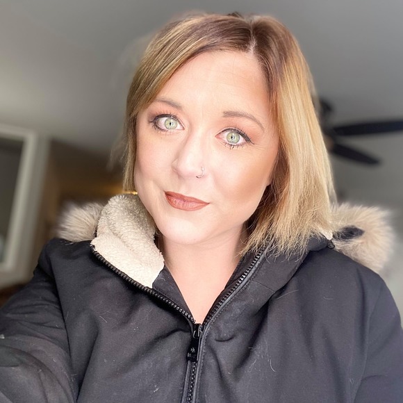 Profile Picture of Emily Tarchala (@tarcem) on Poshmark