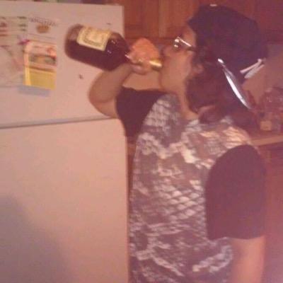 Profile Picture of Amanda Calderon (@savage_mandy20) on Twitter